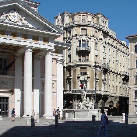 Zenzero & Cannella Boutique Rooms Trieste Bagian luar foto