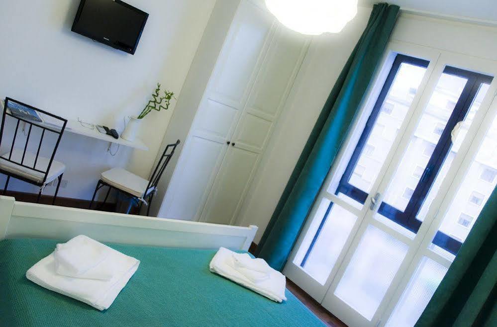 Zenzero & Cannella Boutique Rooms Trieste Bagian luar foto