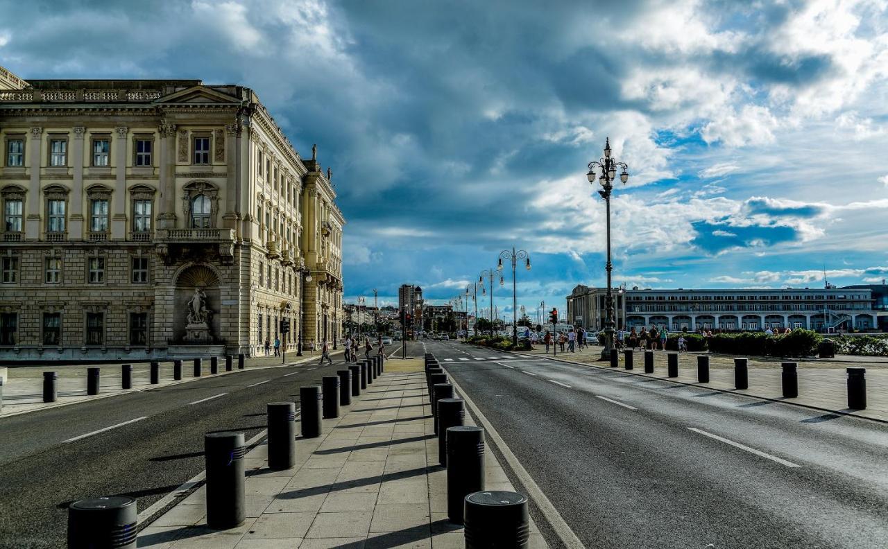 Zenzero & Cannella Boutique Rooms Trieste Bagian luar foto