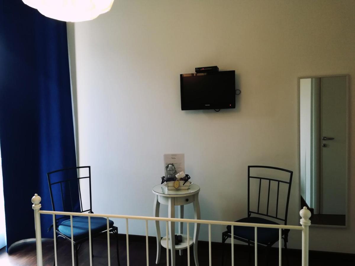 Zenzero & Cannella Boutique Rooms Trieste Bagian luar foto