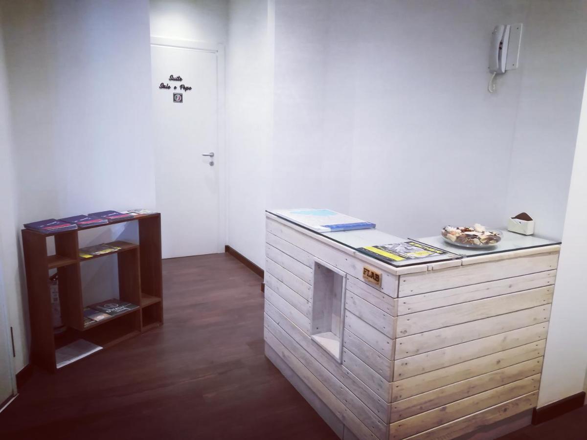 Zenzero & Cannella Boutique Rooms Trieste Bagian luar foto
